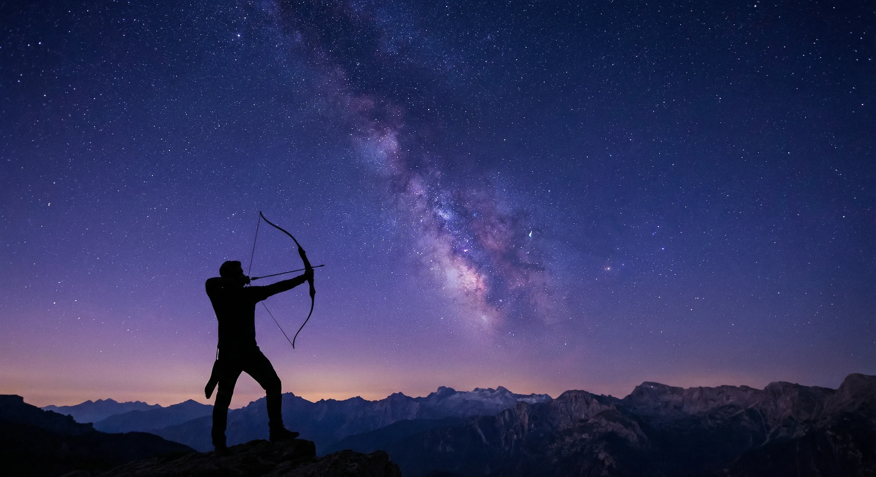 Знак зодиака Стрелец — кентавр, лук, стремление к горизонтам